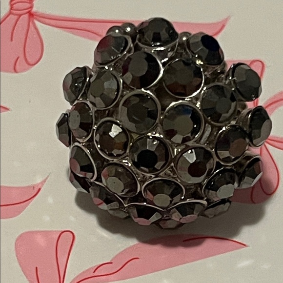 Elegant Rings - Picture 4 of 4